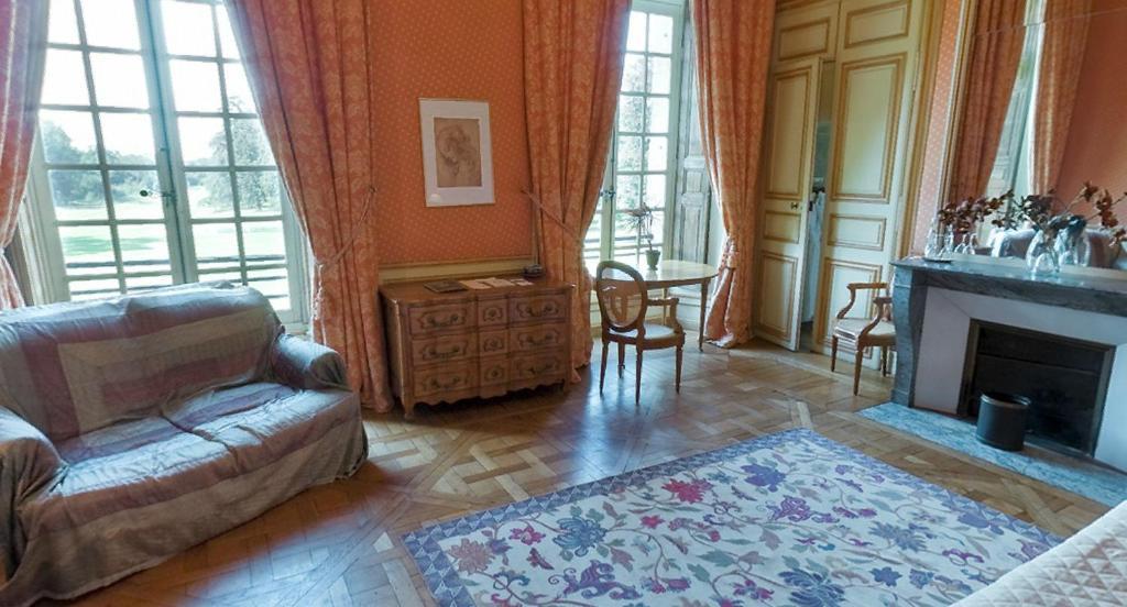 Chateau Du Marechal De Saxe Yerres Номер фото
